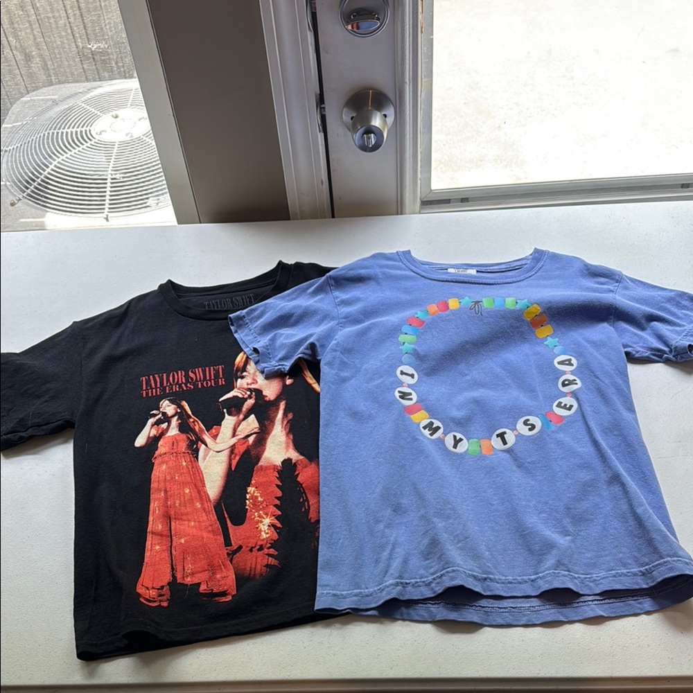 Taylor Swift Youth Medium Bundle